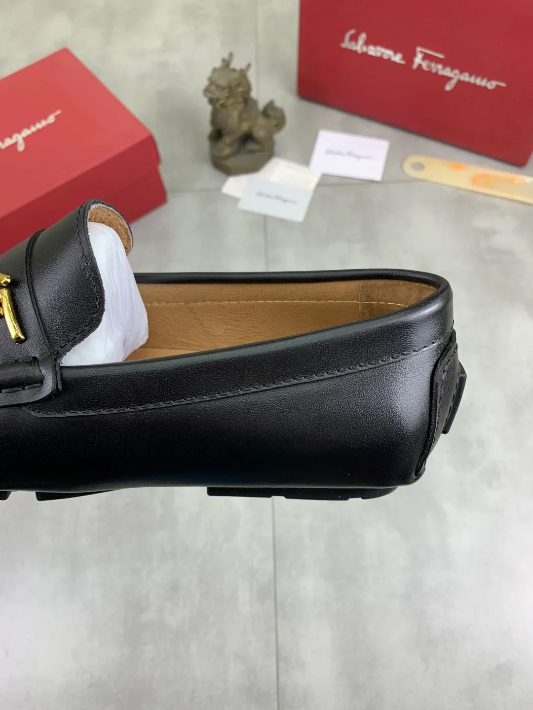 Men's Men's Shoes 💰P380💰【New Style】Water-dyed Pigli 🆘【Salvatore Ferragamo】Men's latest casual beanie shoes! Available at counters simultaneously! The fabric is made of specially imported original calfskin, and the interior is made of imported water-dyed pigskin. It is absolutely luxurious and leads the fashion trend. Matching code: 38-45 3️⃣colors available